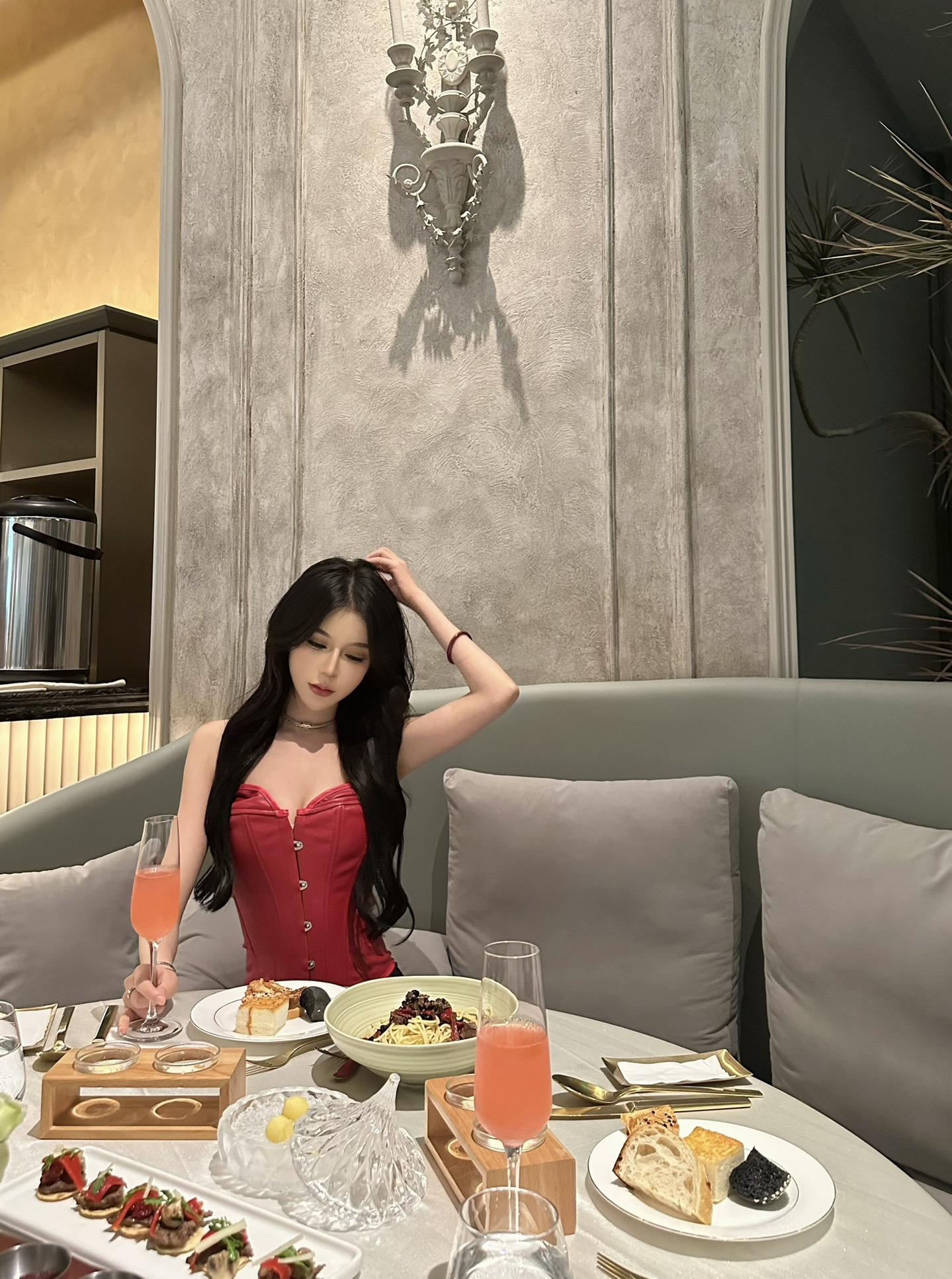 艾拉·Isla微密圈VIP付费版，高品质写真作品欣赏