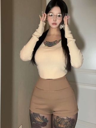 卡通百科老王成名之路,她是如何爆红的?