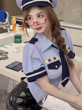 八酱的清纯形象与粉丝故事，探索八酱如何赢得215万粉丝的支持