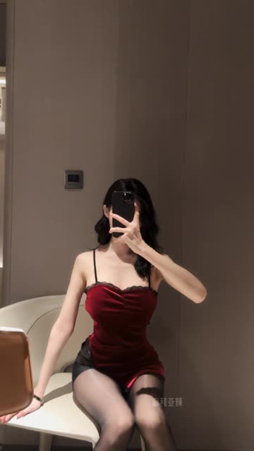 抖音麻利亚辣早期视频好看吗?麻利亚辣的视频风格分析与回顾