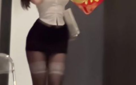 抖音网红桃沢樱呀微密圈，超清图片资源带你看她的另一面