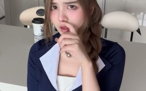 八酱宣布回归，发布大尺度视频引热议，美丽与才华并存的快手女神又回来了