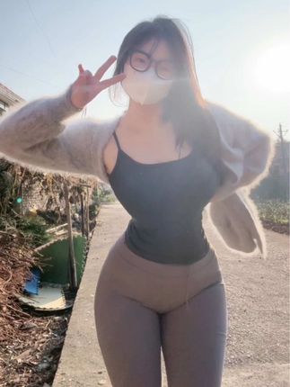 微密圈最新资源曝光,可爱的肉巴性感黑丝作品全集