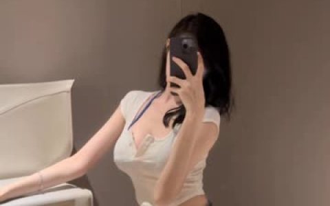 如何看待抖音网红麻利亚辣微密圈精选作品资源？麻利亚辣的作品与风格分析