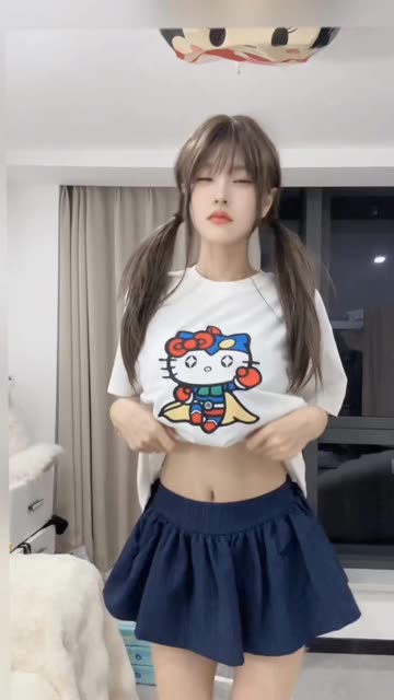 完整整理清纯乔的微密圈合集,包含给乔买裙子的全网资源