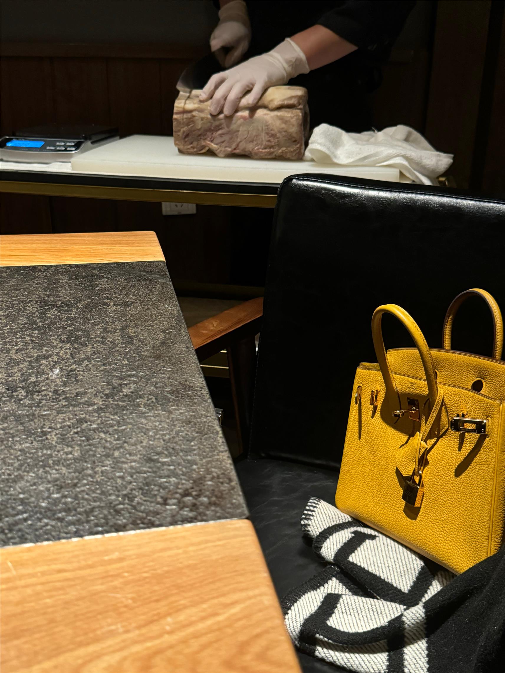 张鑫baby微密圈图片独家首发,微博热门资源免费获取