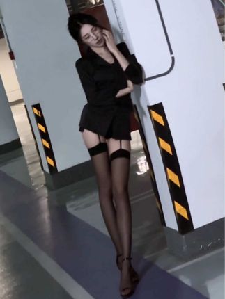 微密圈中的美了个滢,她的舞蹈作品你不可错过