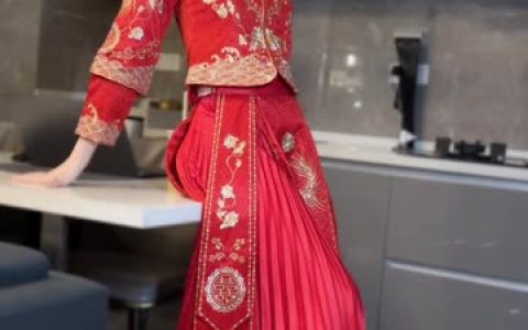 白龙猫女露脸那一段视频流出！抖音网红白龙猫女露脸视频大揭秘