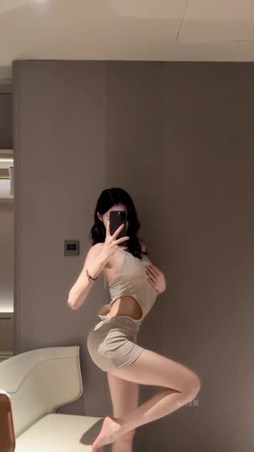 麻利亚辣清纯外表下的性感火辣你怎么看？微密圈中的独特存在