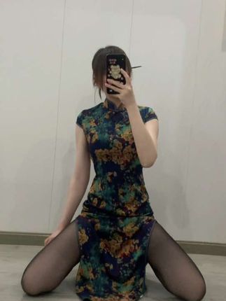 林扣弦微密圈吊带装扮解析,抖音清纯女神的魅力全公开