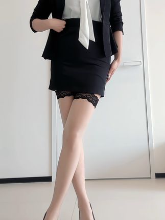 徐绾绾y微密圈御姐系列作品分享,黑丝写真视觉冲击力十足