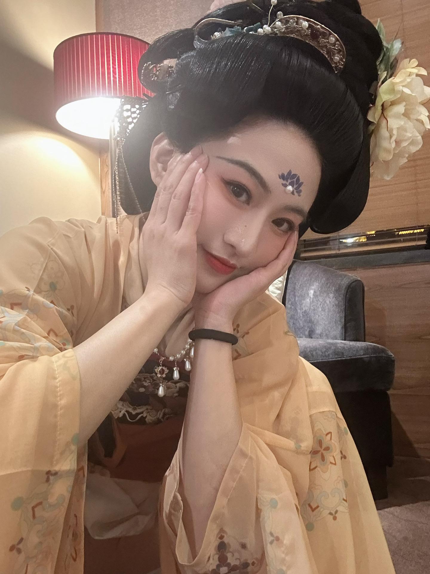 宝儿茹微密圈视频评测，网红女神的完美身材