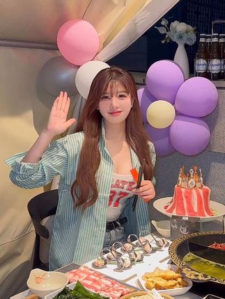 草莓粥粥微博图集曝光,百万粉丝UP主的私人作品合集