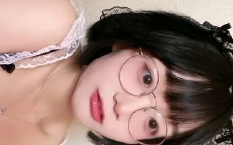 胜利的小生活最新微密圈图片，粉丝直呼太诱人了！