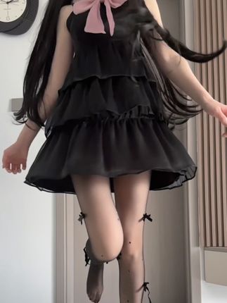 微密圈付费值不值得?林扣弦清凉照片引发的热议