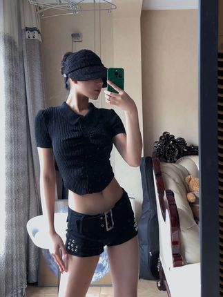 主播毒药洛幽幽，网红背后的辛酸与荣耀