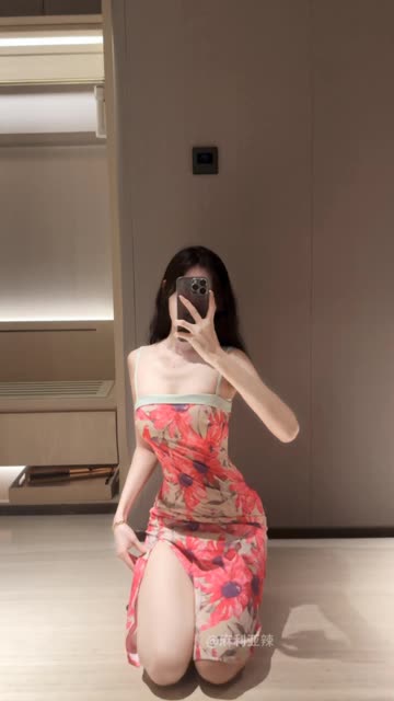 麻利亚辣的全新一字马视频,微密圈麻利亚辣的经典展示