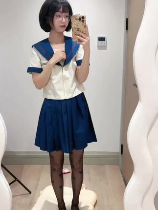 胜利的小生活微密圈精选图集，打包下载双马尾制服合集