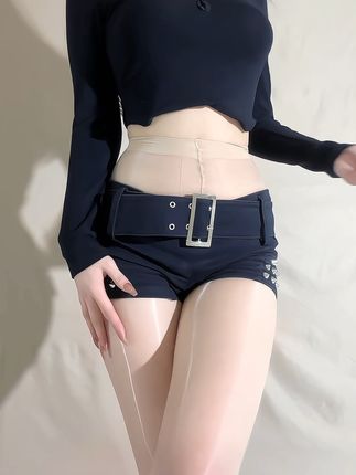 徐绾绾微密圈黑丝写真集,让粉丝大呼过瘾的经典作品