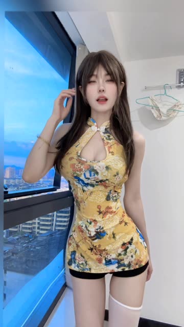 探索抖音上的“给乔买裙子”微密圈动态，推荐最新的微密圈合集