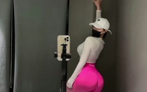 微密圈左公子666的健身日常，她的最新健身照曝光