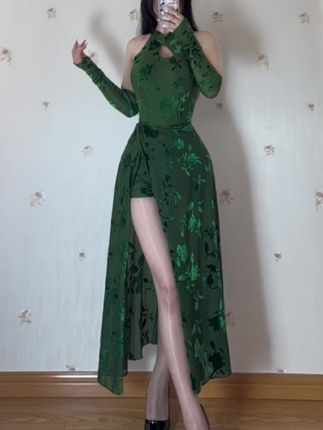 微密圈里有啥?猪饲料黑丝蕾丝作品大赏,风格反差太大了!