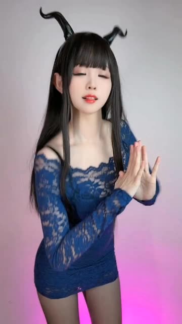 Instagram上小逗逗的诱人作品合集，网红小逗逗的大尺度写真曝光