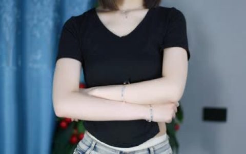 白龙猫女黑丝连裤袜作品欣赏，白龙猫女黑丝连裤袜诱惑，酸脚丫子展示大揭秘