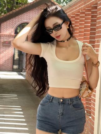 李嘉欣97图集精美分享，每一张照片都让你惊叹不已