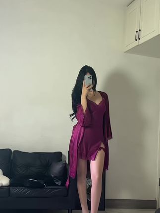 保守的妻子微密圈白色蕾丝袜付费图片评价如何?微密圈粉丝评价