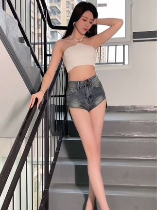 你的泡泡紧身装直播热舞合集,她的热舞为何引爆全网