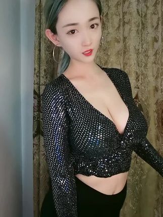 一个小球球跳舞视频合集分享，她的热舞作品为何屡创佳绩？