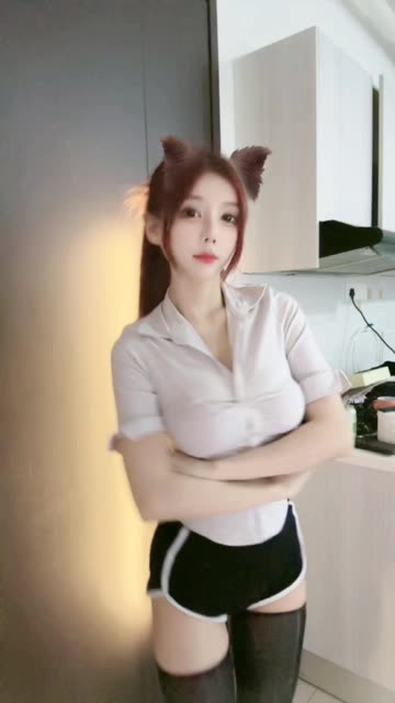 抖音万0去哪了?万0直播平台更换全揭秘