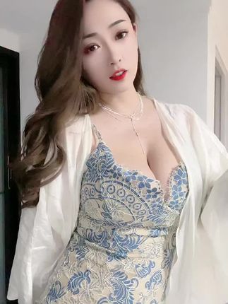 一个小球球私人定制舞蹈揭秘,粉丝为她的定制舞蹈视频疯狂