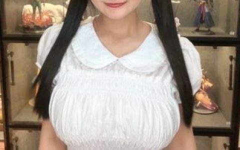 古阿扎蓝色战衣舞蹈视频，经典造型下的独特魅力