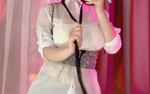 虎牙小海臀lucky舞蹈，她的招牌舞蹈动作大解析