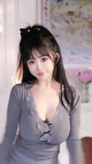 斗鱼辣条条sss性感热舞，辣条条DJ舞曲超性感热舞演绎