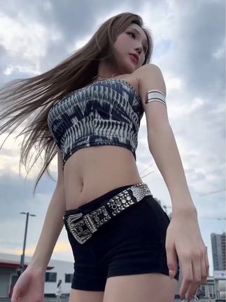 抖音万0的微博账号,万0微博跳舞视频合集