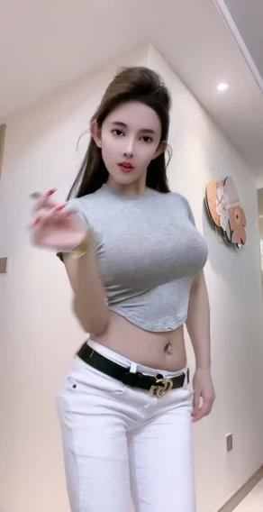 小岚岚夹腿舞，网络爆红的舞蹈录屏解读