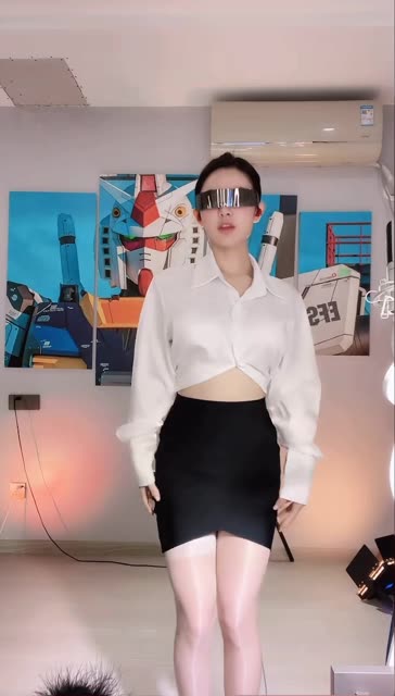 一只霸王兽改名大母龙，名字背后的故事与深度解读