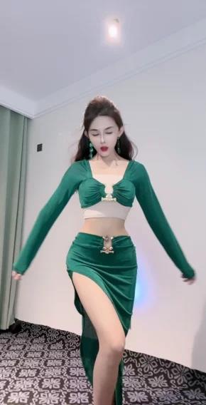 小岚岚Baby直播间，粉丝如何找到她的专属直播内容？