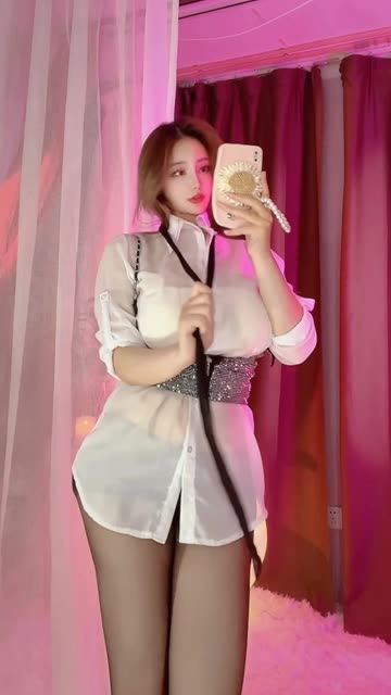 魅澜希广东夫妇直播时段,他们的互动为何感动粉丝