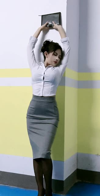 快手小岚岚舞蹈集锦，粉丝定制舞蹈是否物有所值？