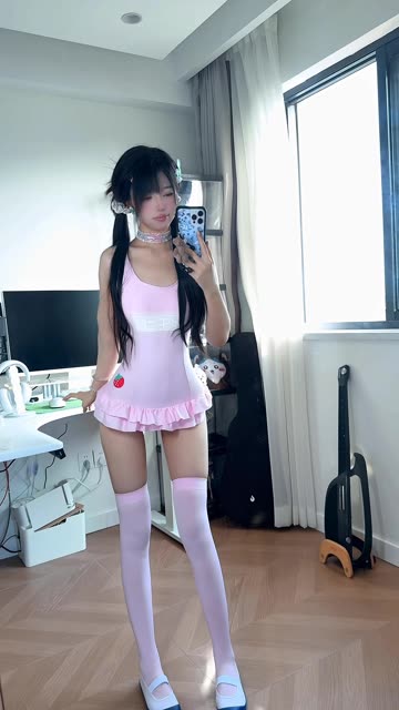 碎觉觉小号热舞视频,抖音小号背后的精彩表演