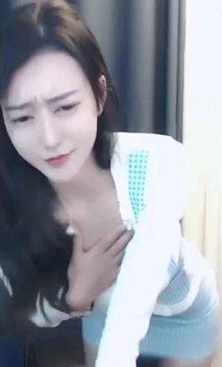 虎牙织梦痣铃封禁视频流出,表情舞为何成经典?