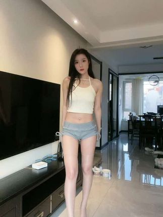 圈圈吖定制跑车热舞视频合集,圈圈吖的顶级定制内容曝光