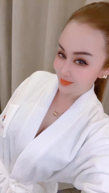 抖音魅澜希(原虎牙主播小海臀)热舞揭秘,她的私人群定制内容