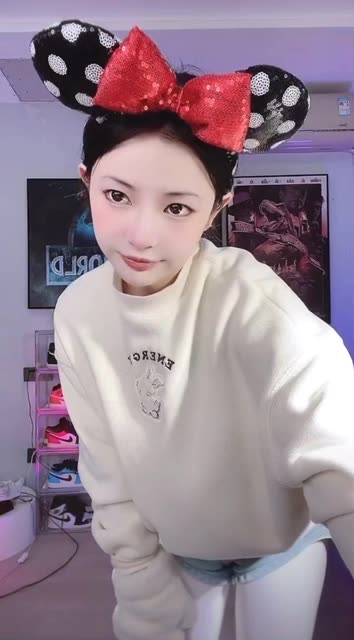 一只霸王兽全程腿抖视频解析，热舞视频背后深度解析