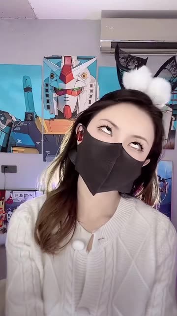 一只霸王兽翻白眼搞笑视频，舞蹈视频背后隐藏的趣味