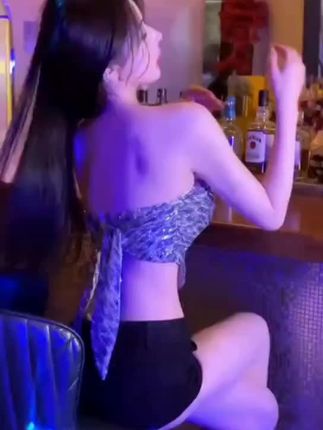 虎牙主播朴允星土豪千元定制热舞视频,精彩视频分享